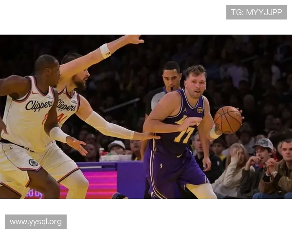 东契奇詹姆斯合砍65分制胜